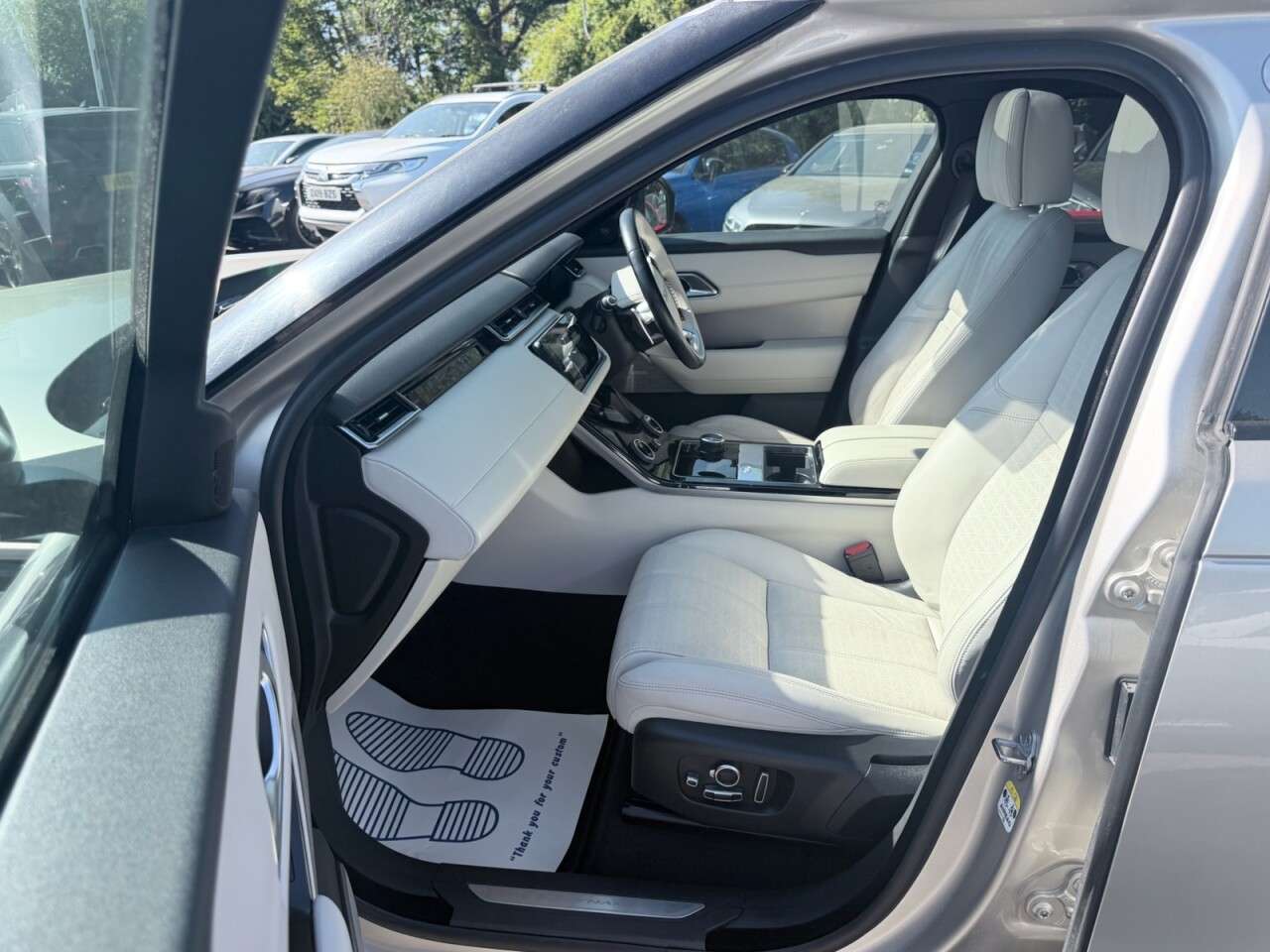 2019 LAND ROVER RANGE ROVER VELAR 2019 LAND ROVER RANGE ROVER VELAR