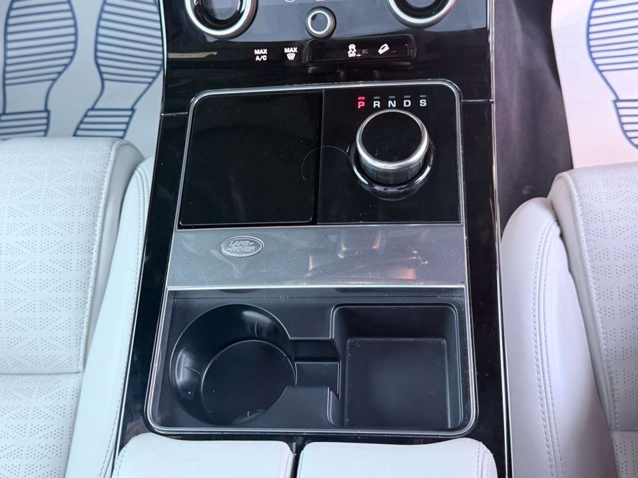 2019 LAND ROVER RANGE ROVER VELAR 2019 LAND ROVER RANGE ROVER VELAR