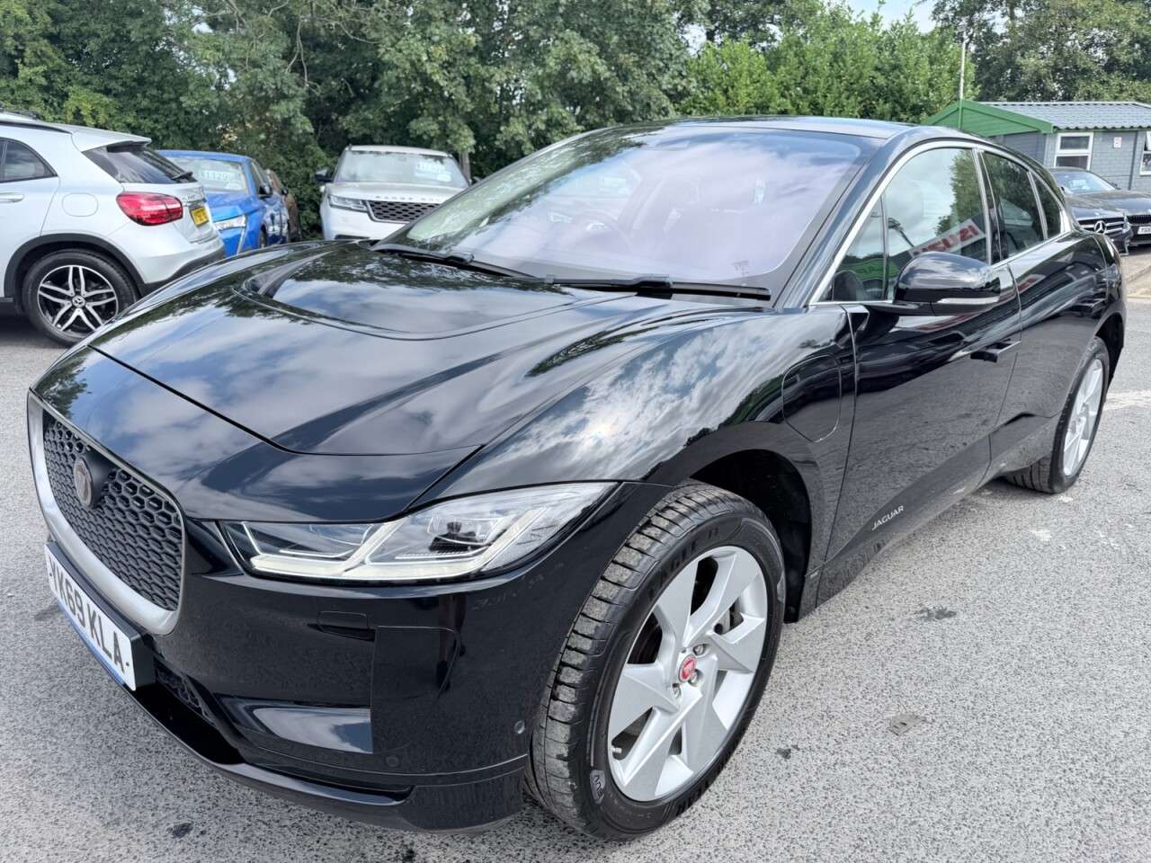 A 2019 JAGUAR I-PACE Black 400 90kWh SE SUV, 48,025 miles, electric 4WD, Meridian audio, Adaptiv A 2019 JAGUAR I-PACE Black 400 90kWh SE SUV, 48,025 miles, electric 4WD, Meridian audio, Adaptiv