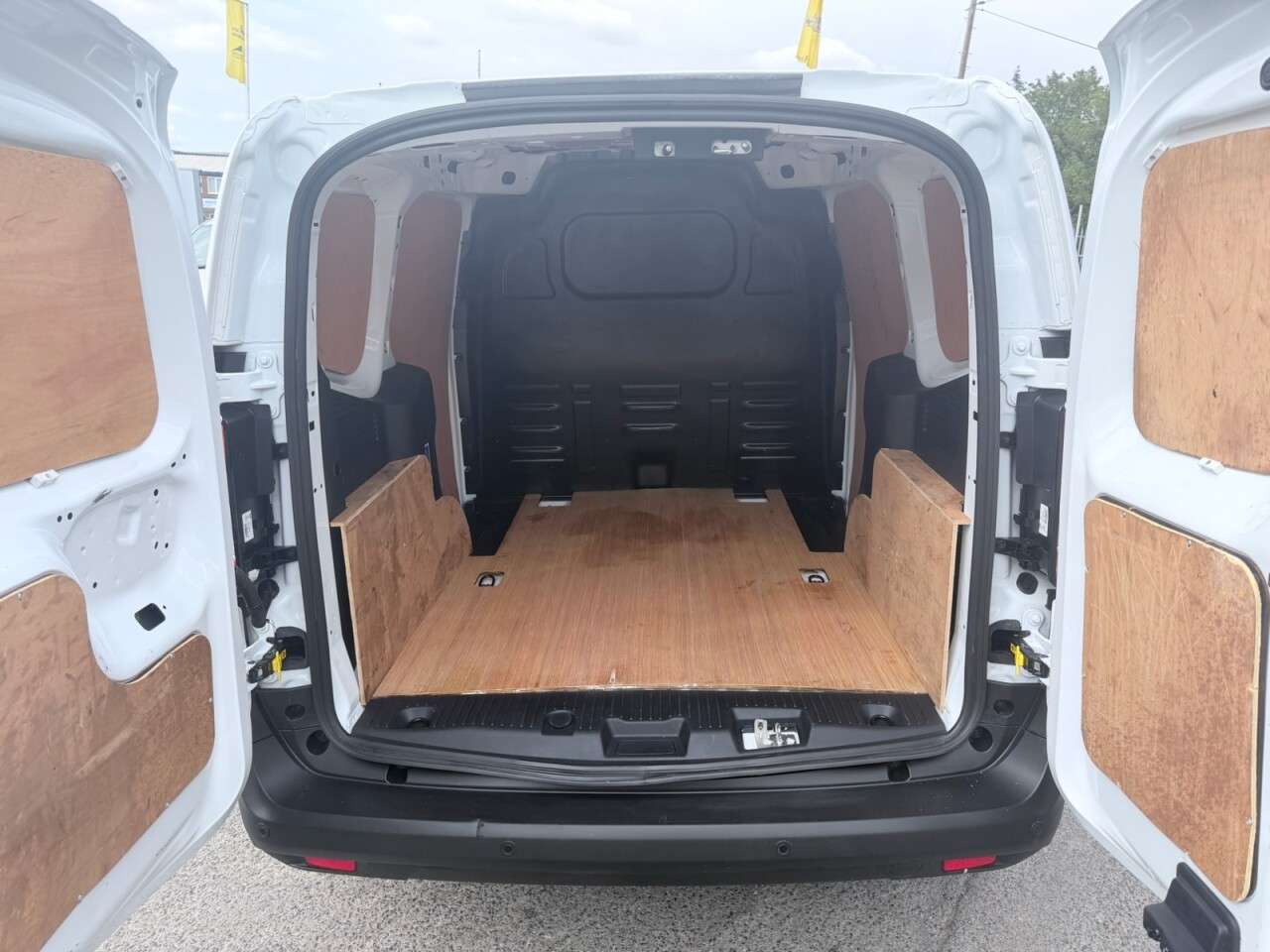 2024 FORD TRANSIT COURIER 2024 FORD TRANSIT COURIER