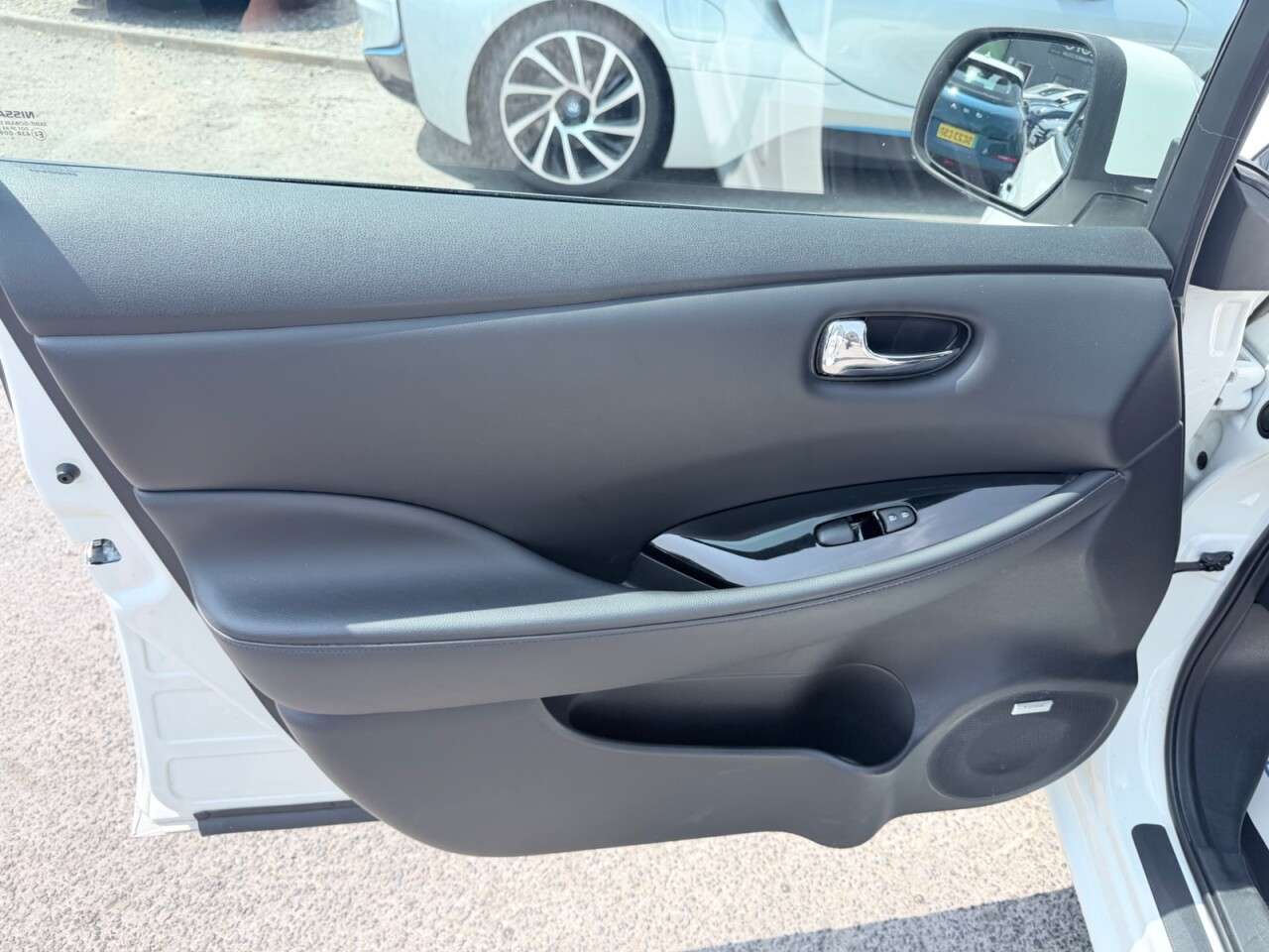 2017 NISSAN LEAF 2017 NISSAN LEAF