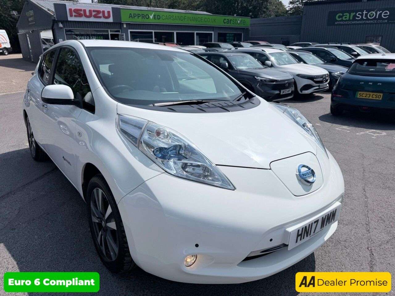 A 2017 NISSAN LEAF White 30kWh Tekna EV, 60,837 miles, Automic, Bose Audio, Heated seats, Crui A 2017 NISSAN LEAF White 30kWh Tekna EV, 60,837 miles, Automic, Bose Audio, Heated seats, Crui