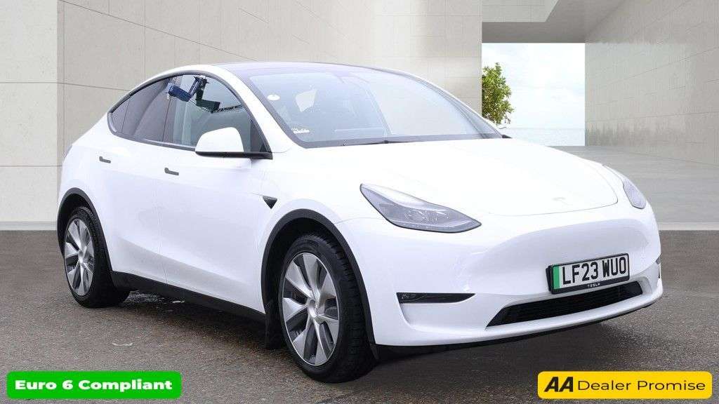 A 2023 TESLA MODEL Y White Dual Motor Long Range SUV, 66,808 miles, Electric 4WD, Leather, Heate A 2023 TESLA MODEL Y White Dual Motor Long Range SUV, 66,808 miles, Electric 4WD, Leather, Heate