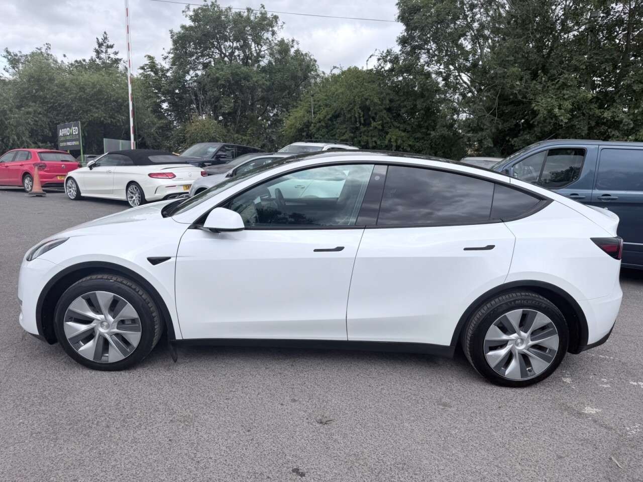 2023 TESLA MODEL Y 2023 TESLA MODEL Y