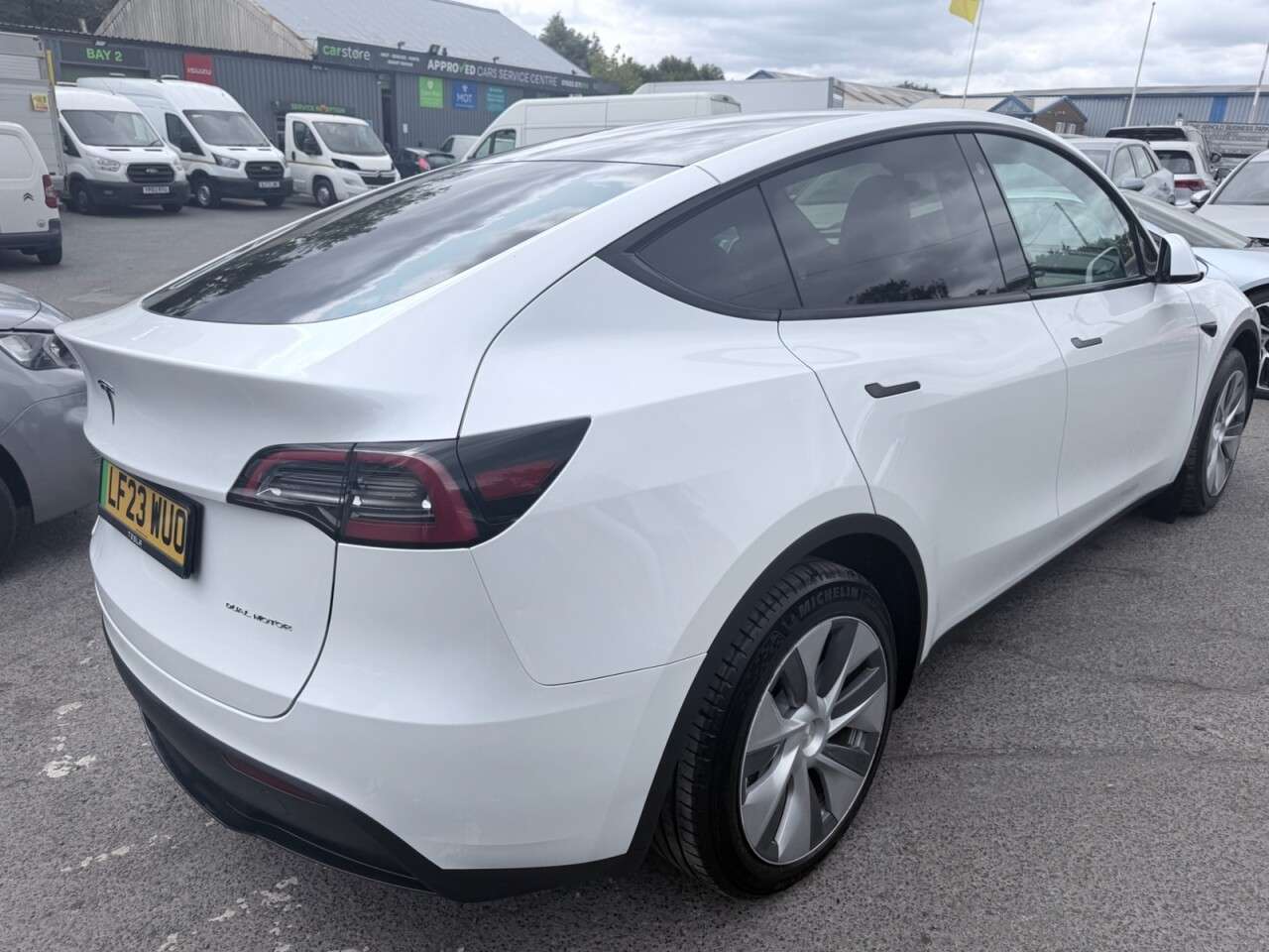 2023 TESLA MODEL Y 2023 TESLA MODEL Y
