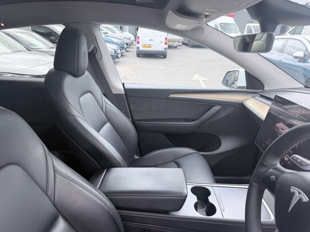 2023 TESLA MODEL Y 2023 TESLA MODEL Y