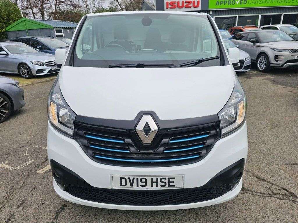 A 2019 RENAULT TRAFIC White 1.6 dCi 27 Sport Nav Euro 6 panel van, 62,000 miles, ULEZ compliant, A 2019 RENAULT TRAFIC White 1.6 dCi 27 Sport Nav Euro 6 panel van, 62,000 miles, ULEZ compliant,