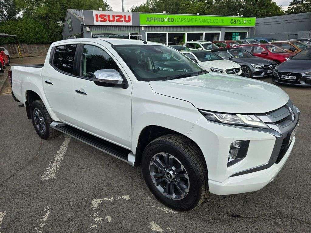 A 2020 MITSUBISHI L200 2.2 DI-D DC Warrior, 67,700 miles, 4WD 6-speed manual, Apple CarPlay, Andro A 2020 MITSUBISHI L200 2.2 DI-D DC Warrior, 67,700 miles, 4WD 6-speed manual, Apple CarPlay, Andro