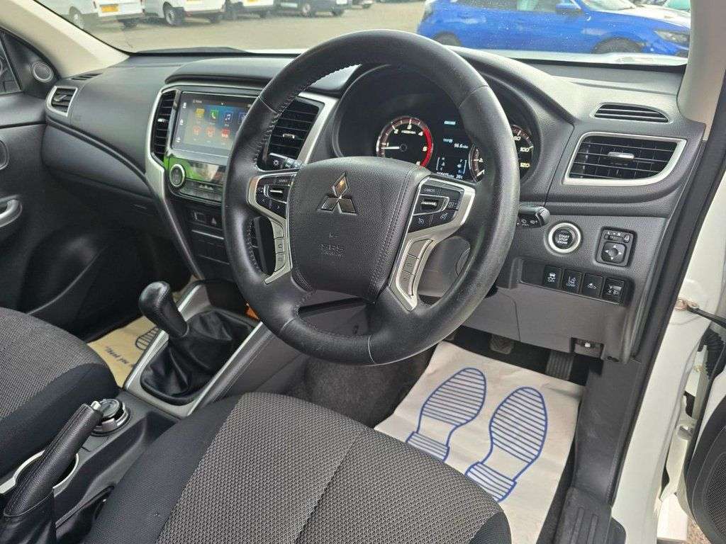 2020 MITSUBISHI L200 2020 MITSUBISHI L200