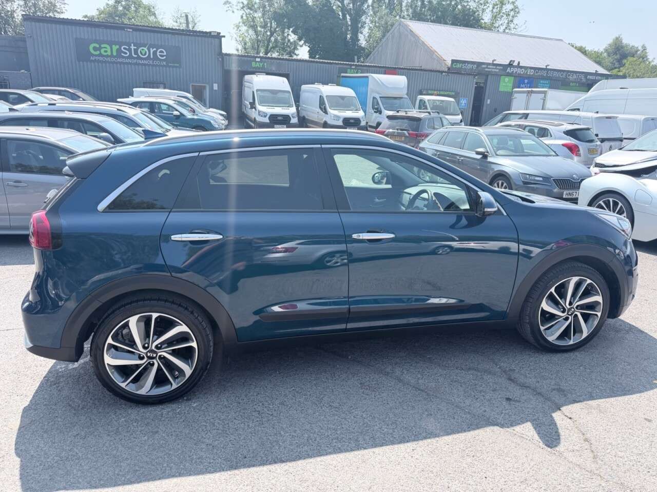 2018 KIA NIRO 2018 KIA NIRO