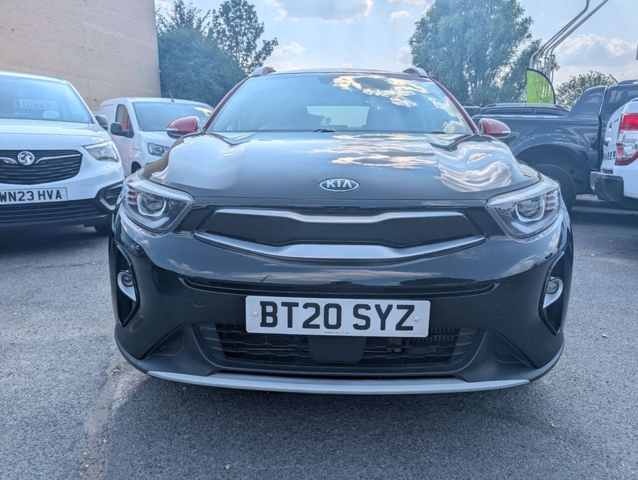 A 2020 KIA STONIC Black 1.0 T-GDi 4 SUV, 40,200 miles, Euro 6, 6-Speed manual, Sat nav, 7in T A 2020 KIA STONIC Black 1.0 T-GDi 4 SUV, 40,200 miles, Euro 6, 6-Speed manual, Sat nav, 7in T