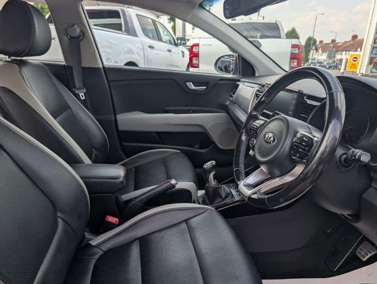 2020 KIA STONIC 2020 KIA STONIC