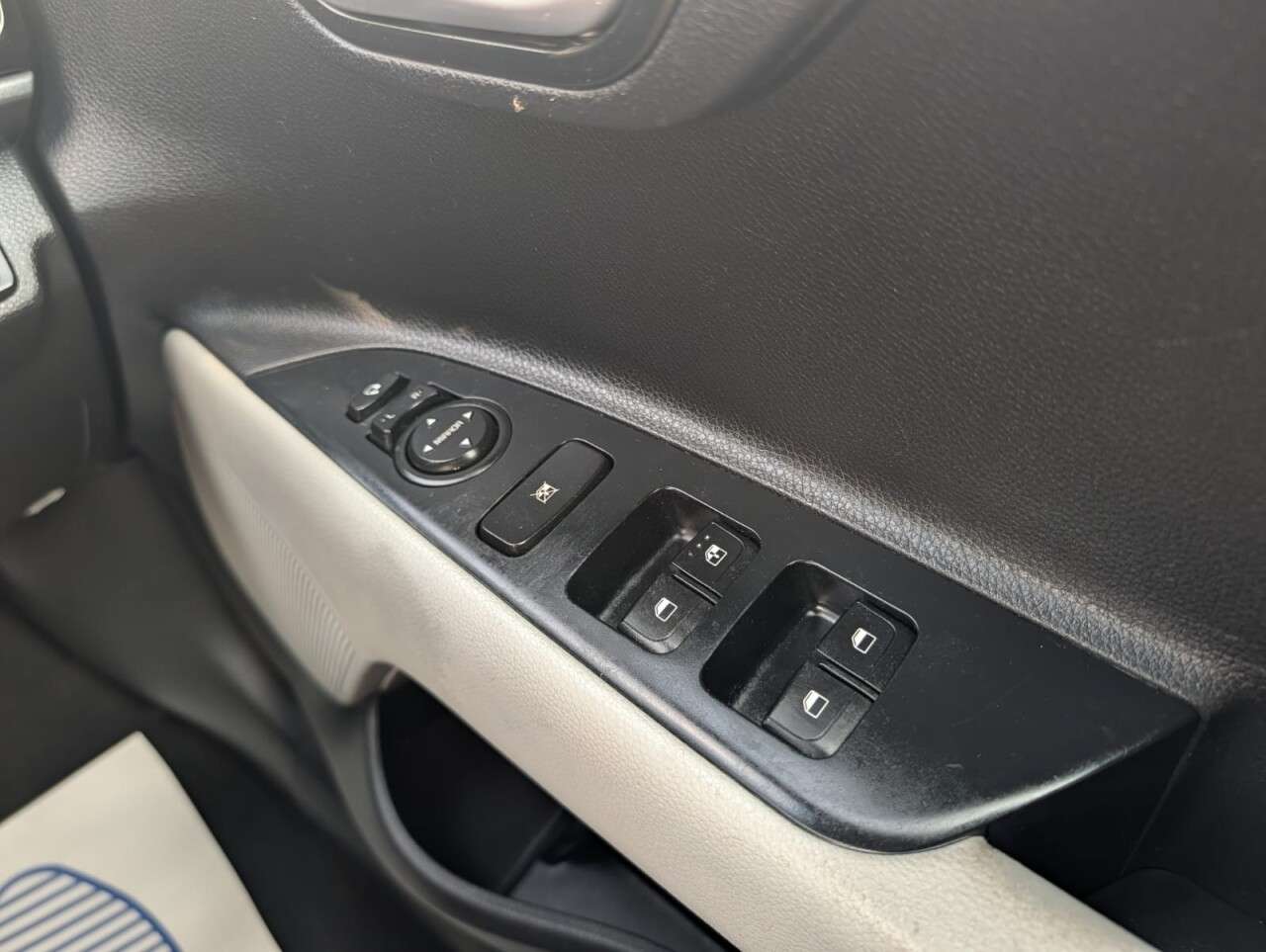 2020 KIA STONIC 2020 KIA STONIC