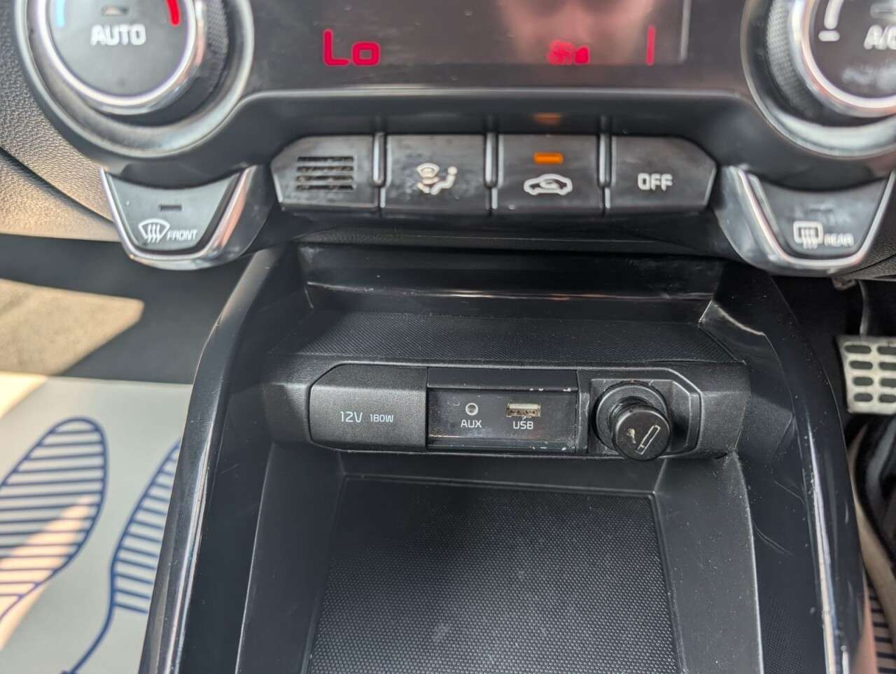 2020 KIA STONIC 2020 KIA STONIC