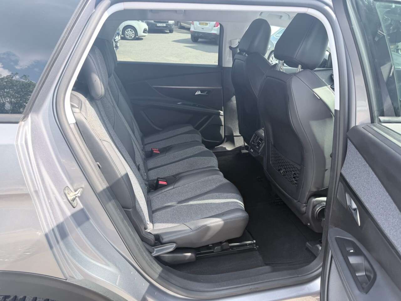 2020 PEUGEOT 5008 2020 PEUGEOT 5008