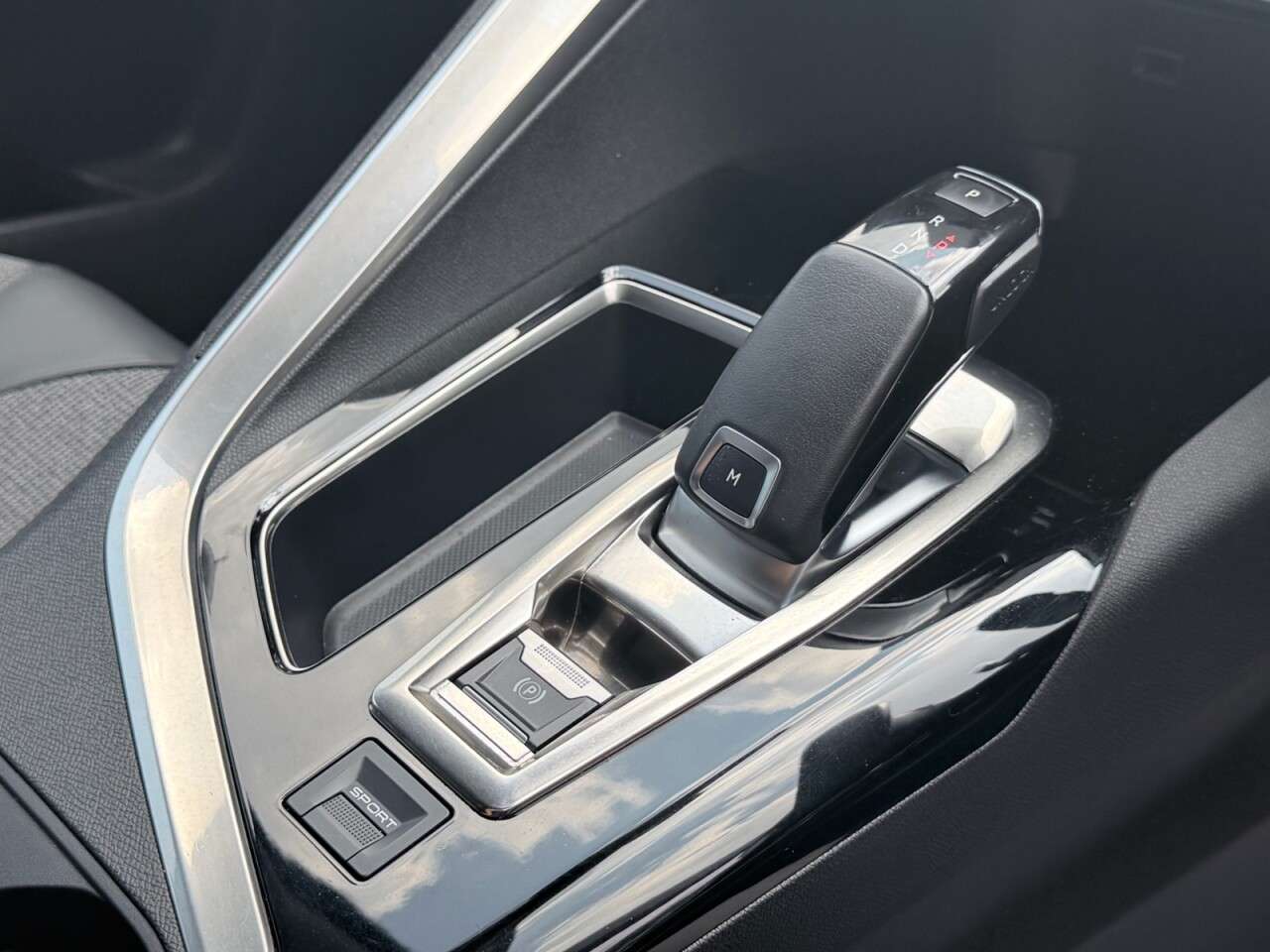 2020 PEUGEOT 5008 2020 PEUGEOT 5008