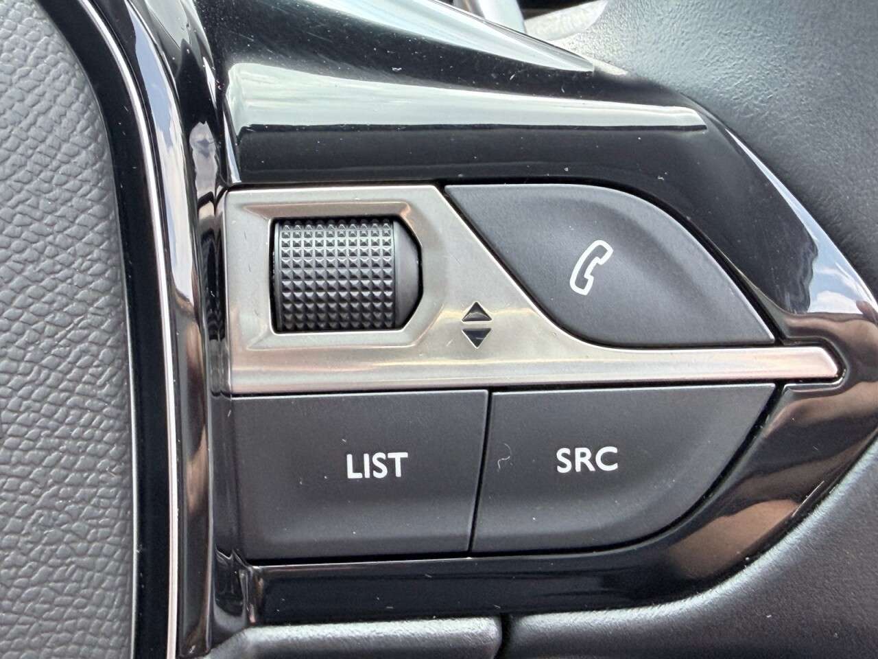 2020 PEUGEOT 5008 2020 PEUGEOT 5008