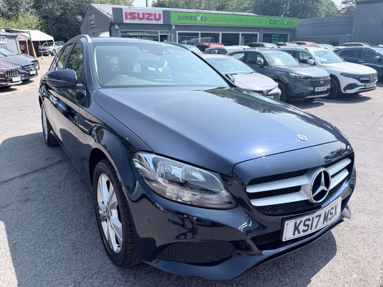 A 2017 MERCEDES-BENZ C CLASS 2.1 C220d SE Executive Edition Estate 5dr Diesel G-Tronic+ Euro 6 (s/s) (17 A 2017 MERCEDES-BENZ C CLASS 2.1 C220d SE Executive Edition Estate 5dr Diesel G-Tronic+ Euro 6 (s/s) (17