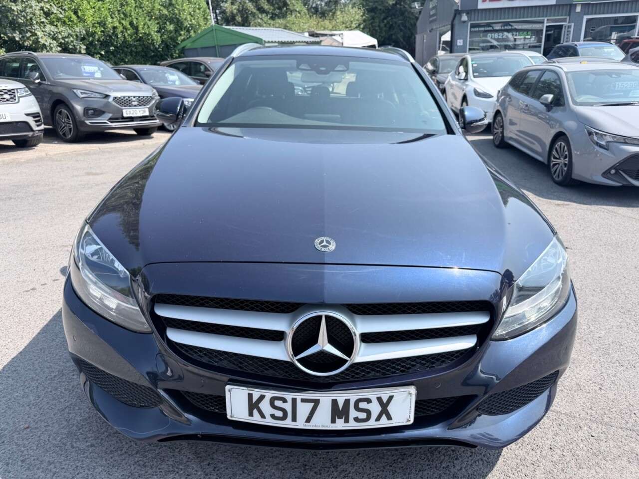 A 2017 MERCEDES-BENZ C CLASS 2.1 C220d SE Executive Edition Estate 5dr Diesel G-Tronic+ Euro 6 (s/s) (17 A 2017 MERCEDES-BENZ C CLASS 2.1 C220d SE Executive Edition Estate 5dr Diesel G-Tronic+ Euro 6 (s/s) (17