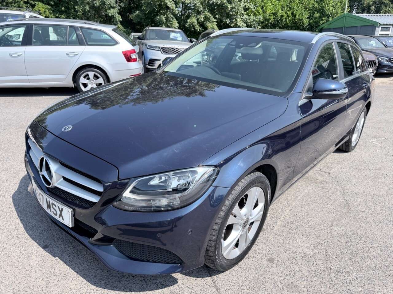 A 2017 MERCEDES-BENZ C CLASS 2.1 C220d SE Executive Edition Estate 5dr Diesel G-Tronic+ Euro 6 (s/s) (17 A 2017 MERCEDES-BENZ C CLASS 2.1 C220d SE Executive Edition Estate 5dr Diesel G-Tronic+ Euro 6 (s/s) (17