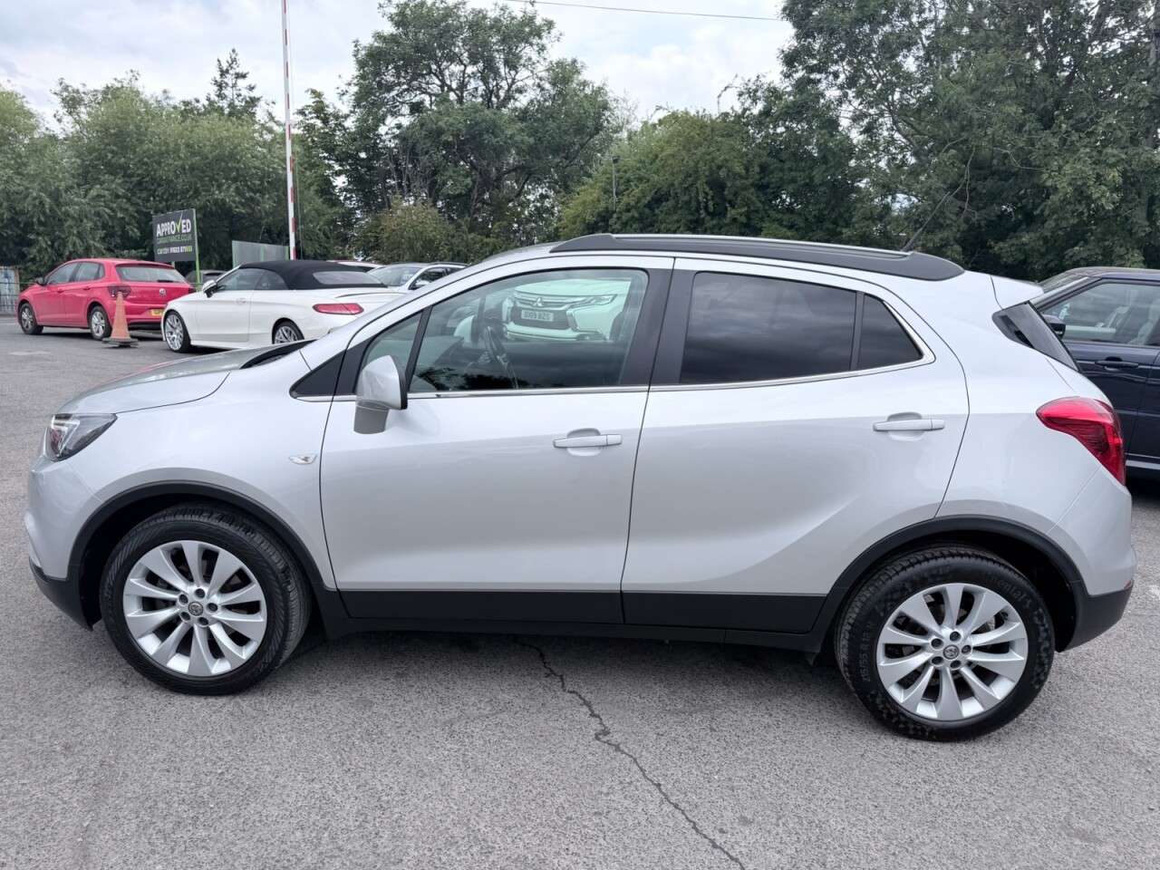 A 2019 VAUXHALL MOKKA X Silver 1.4i Turbo Elite SUV, 54,900 miles, Euro 6, 6-Speed manual, CarPlay/ A 2019 VAUXHALL MOKKA X Silver 1.4i Turbo Elite SUV, 54,900 miles, Euro 6, 6-Speed manual, CarPlay/