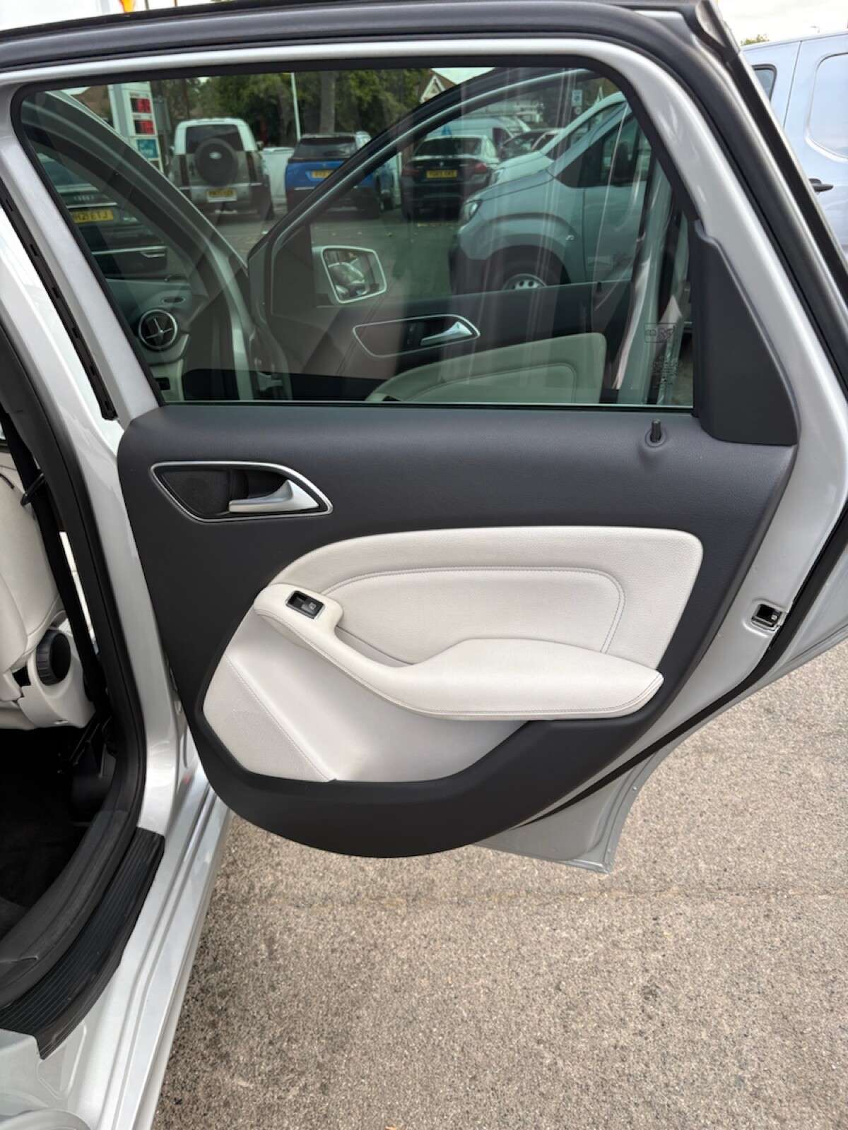 2015 MERCEDES-BENZ B CLASS 2015 MERCEDES-BENZ B CLASS