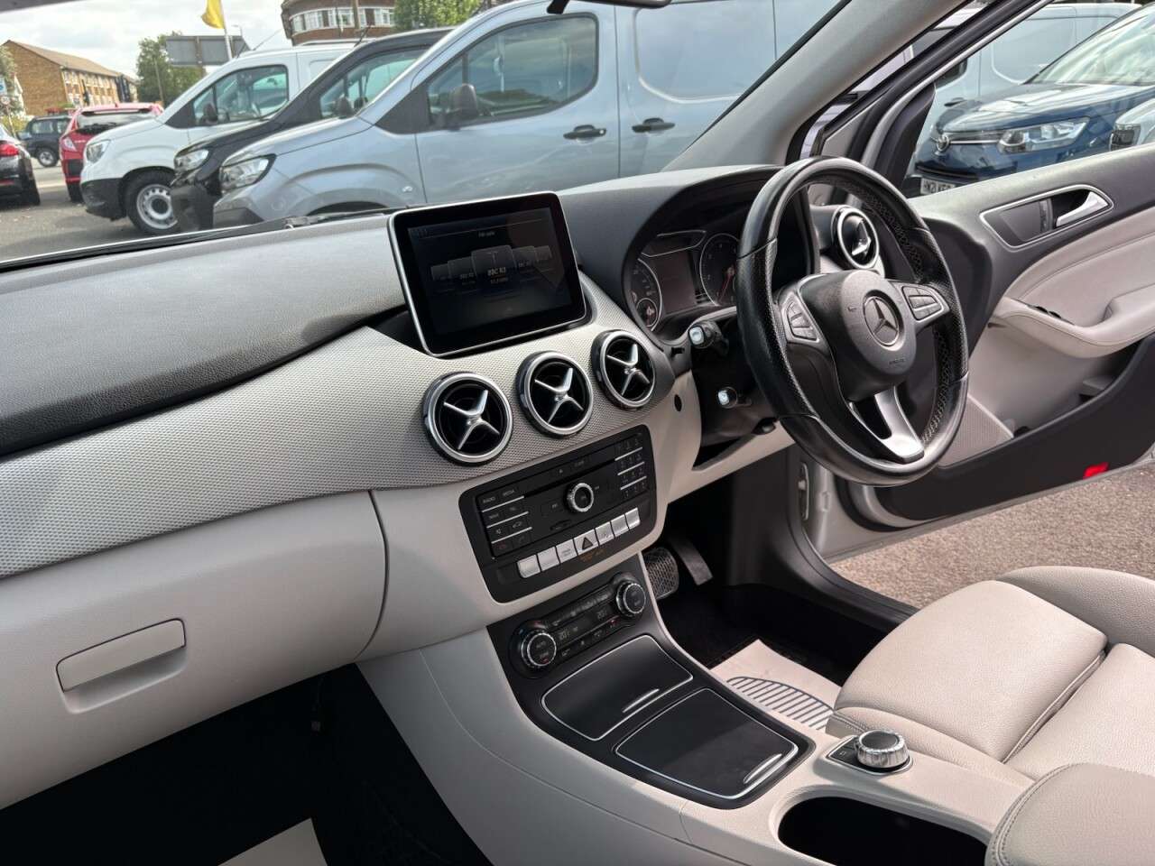 2015 MERCEDES-BENZ B CLASS 2015 MERCEDES-BENZ B CLASS