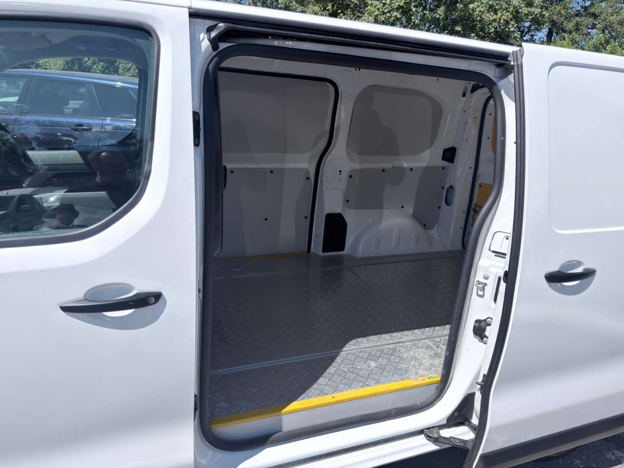 2021 PEUGEOT E-EXPERT 2021 PEUGEOT E-EXPERT