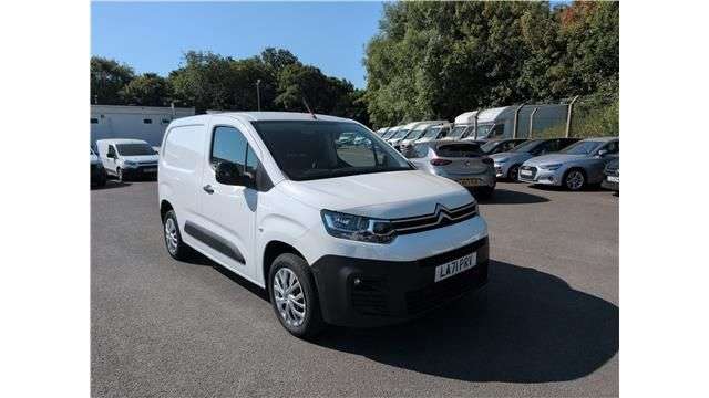A 2022 CITROEN BERLINGO White 1.5 BlueHDi Enterprise M Pro SWB Van, 38,300 miles, Euro 6, 6-Speed m A 2022 CITROEN BERLINGO White 1.5 BlueHDi Enterprise M Pro SWB Van, 38,300 miles, Euro 6, 6-Speed m