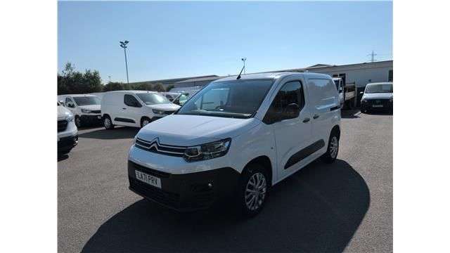 A 2022 CITROEN BERLINGO White 1.5 BlueHDi Enterprise M Pro SWB Van, 38,300 miles, Euro 6, 6-Speed m A 2022 CITROEN BERLINGO White 1.5 BlueHDi Enterprise M Pro SWB Van, 38,300 miles, Euro 6, 6-Speed m
