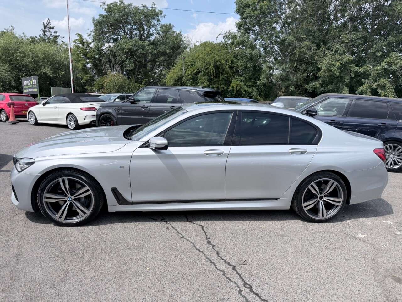 A 2016 BMW 7 SERIES Silver 730d M Sport xDrive, 56,500 miles, Euro 6, Automatic, Heads Up Displ A 2016 BMW 7 SERIES Silver 730d M Sport xDrive, 56,500 miles, Euro 6, Automatic, Heads Up Displ