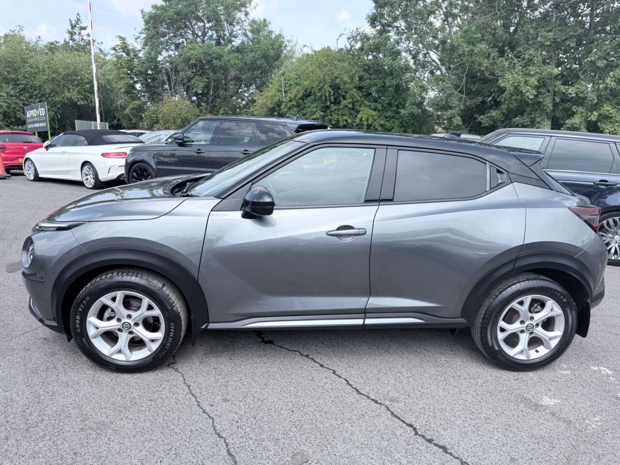 A 2021 NISSAN JUKE 1.0 DIG-T N-Connecta SUV, 7,000 miles, Euro 6, 6-Speed manual, CarPlay/Andr A 2021 NISSAN JUKE 1.0 DIG-T N-Connecta SUV, 7,000 miles, Euro 6, 6-Speed manual, CarPlay/Andr