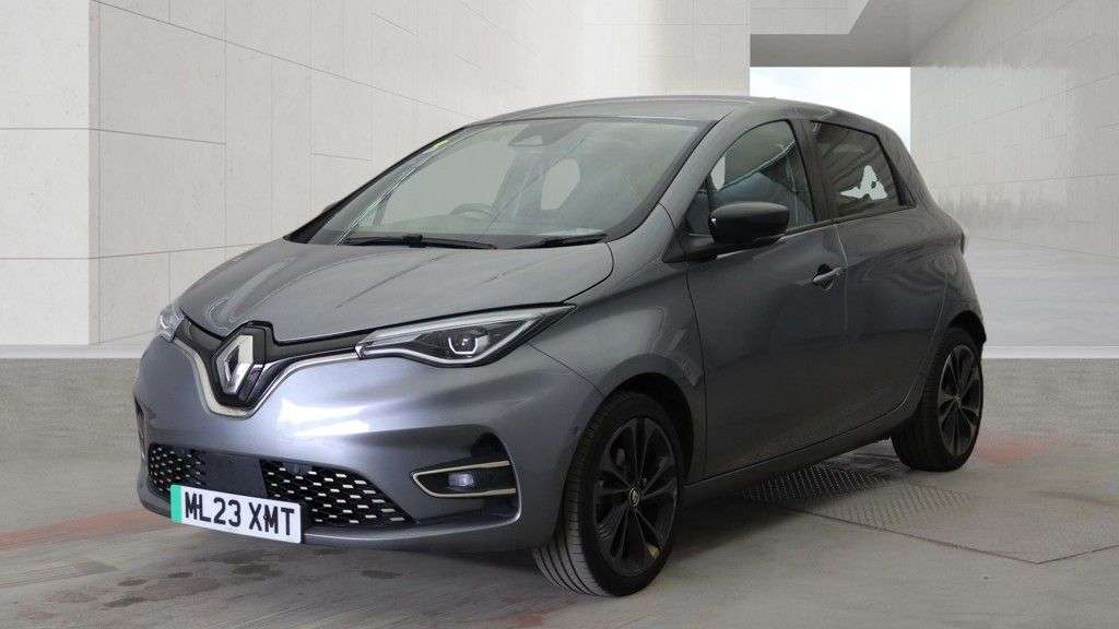 A 2023 RENAULT ZOE Grey R135 EV50 Iconic, 28,700 miles, EV, Automatic, Sat nav, Heated seats, A 2023 RENAULT ZOE Grey R135 EV50 Iconic, 28,700 miles, EV, Automatic, Sat nav, Heated seats,