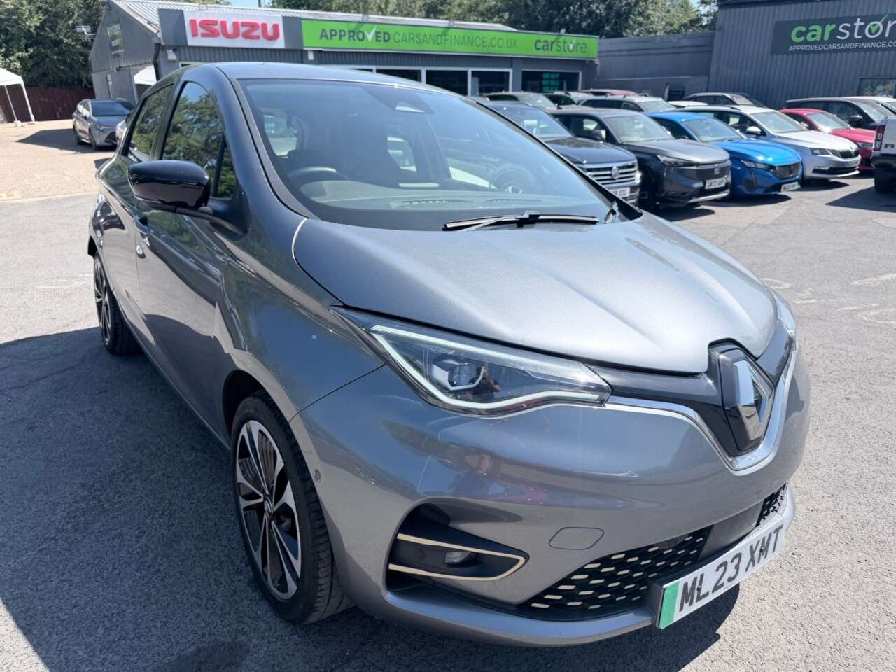 A 2023 RENAULT ZOE Grey R135 EV50 Iconic, 28,700 miles, EV, Automatic, Sat nav, Heated seats, A 2023 RENAULT ZOE Grey R135 EV50 Iconic, 28,700 miles, EV, Automatic, Sat nav, Heated seats,