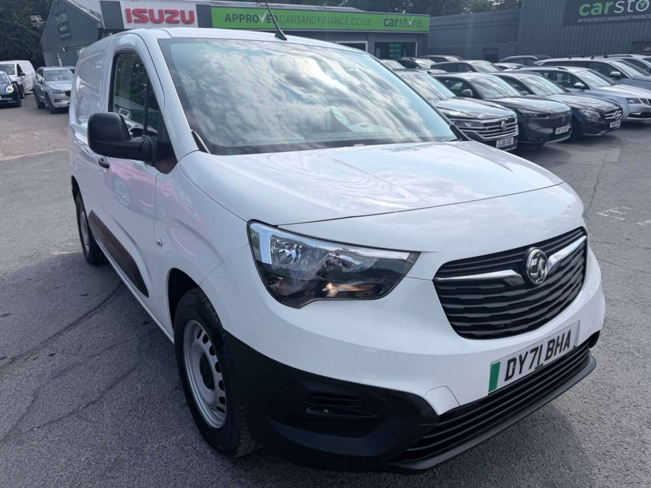 A 2021 VAUXHALL COMBO ELECTRIC 2300 50kWh Dynamic Panel Van 5dr Electric Auto L1 H1 (136 ps) A 2021 VAUXHALL COMBO ELECTRIC 2300 50kWh Dynamic Panel Van 5dr Electric Auto L1 H1 (136 ps)