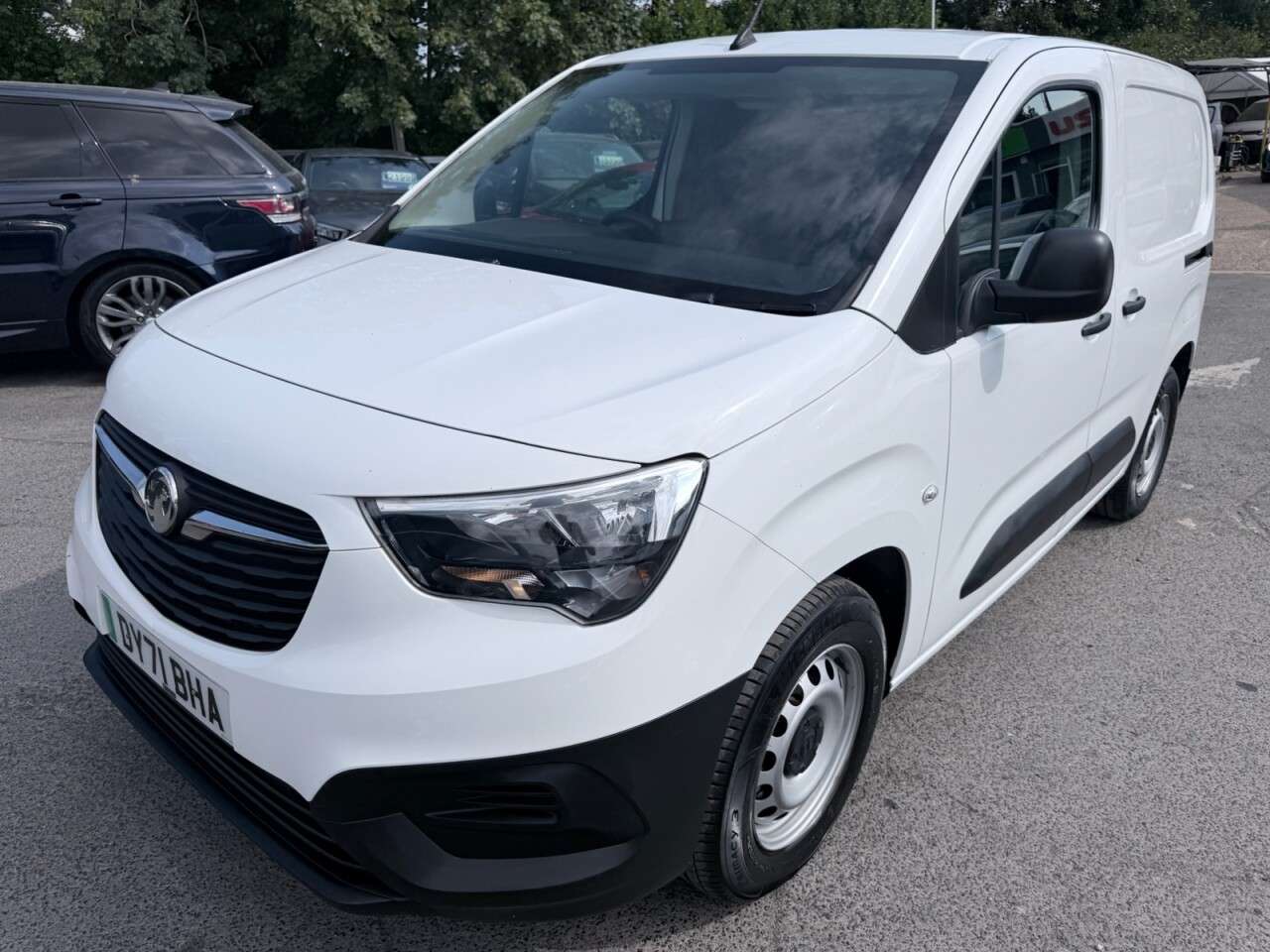 A 2021 VAUXHALL COMBO ELECTRIC 2300 50kWh Dynamic Panel Van 5dr Electric Auto L1 H1 (136 ps) A 2021 VAUXHALL COMBO ELECTRIC 2300 50kWh Dynamic Panel Van 5dr Electric Auto L1 H1 (136 ps)