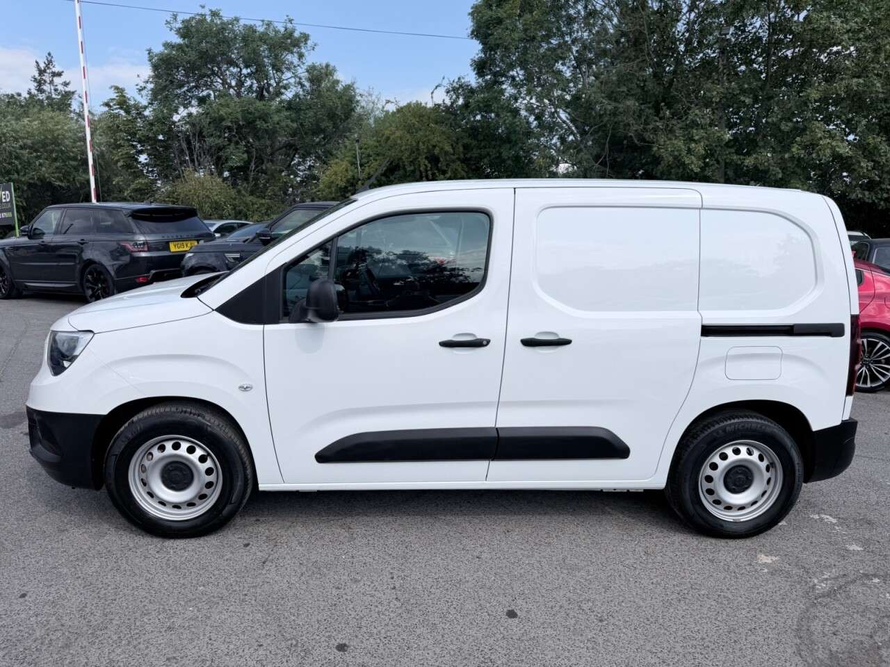 A 2021 VAUXHALL COMBO ELECTRIC 2300 50kWh Dynamic Panel Van 5dr Electric Auto L1 H1 (136 ps) A 2021 VAUXHALL COMBO ELECTRIC 2300 50kWh Dynamic Panel Van 5dr Electric Auto L1 H1 (136 ps)