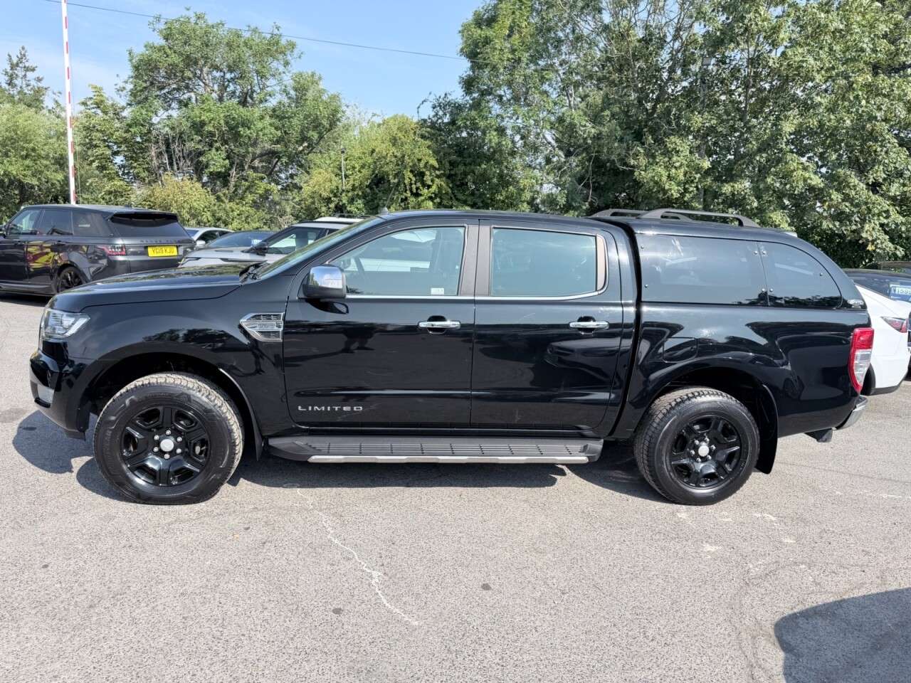 A 2018 FORD RANGER 3.2 TDCi Limited 1 Pickup Double Cab 4dr Diesel Auto 4WD Euro 5 (200 ps) * A 2018 FORD RANGER 3.2 TDCi Limited 1 Pickup Double Cab 4dr Diesel Auto 4WD Euro 5 (200 ps) *