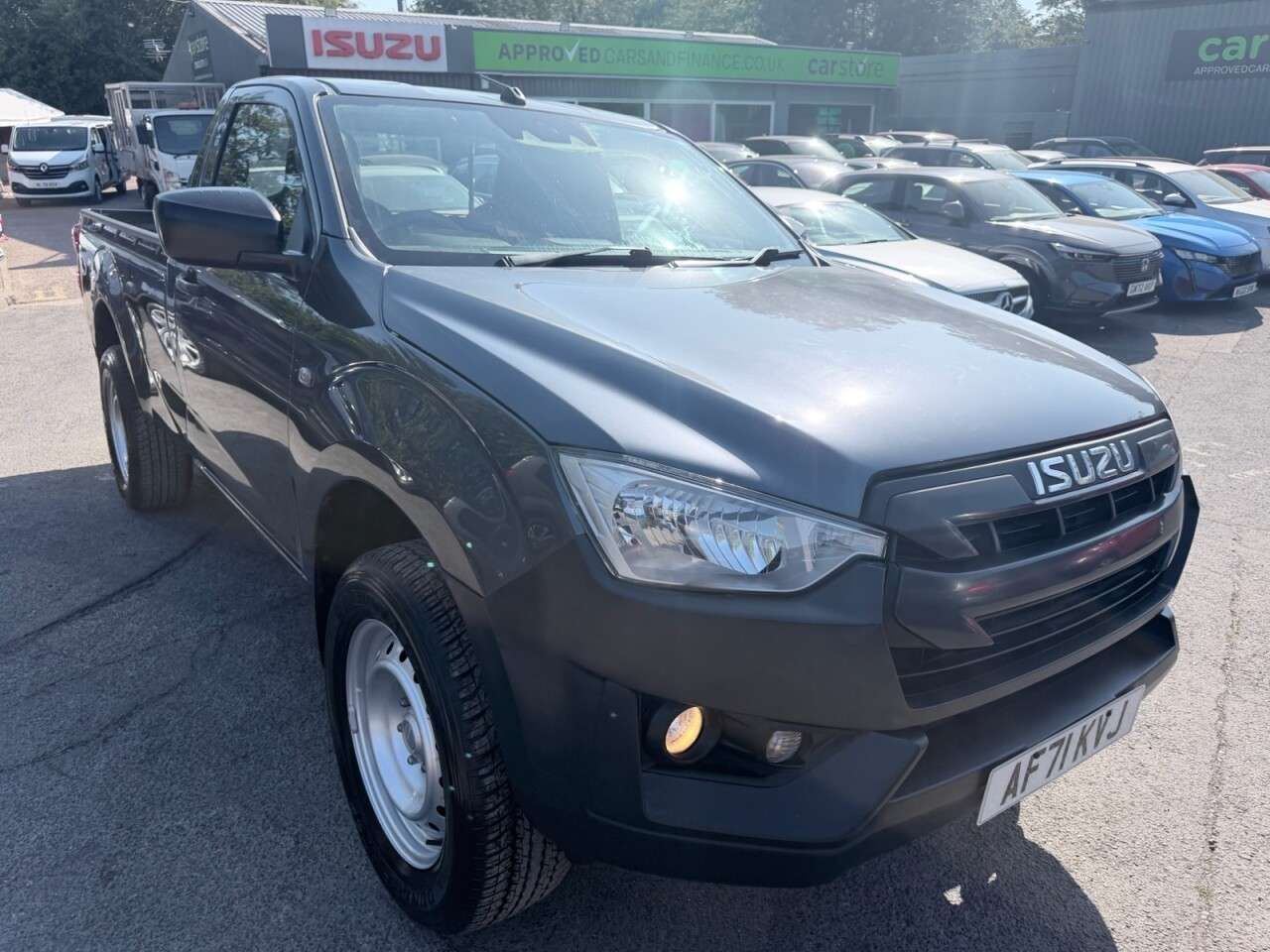 A 2021 ISUZU D-MAX Grey 1.9 TD Utility Single Cab Pickup, 122,800 miles, Euro 6, 6-Speed manua A 2021 ISUZU D-MAX Grey 1.9 TD Utility Single Cab Pickup, 122,800 miles, Euro 6, 6-Speed manua