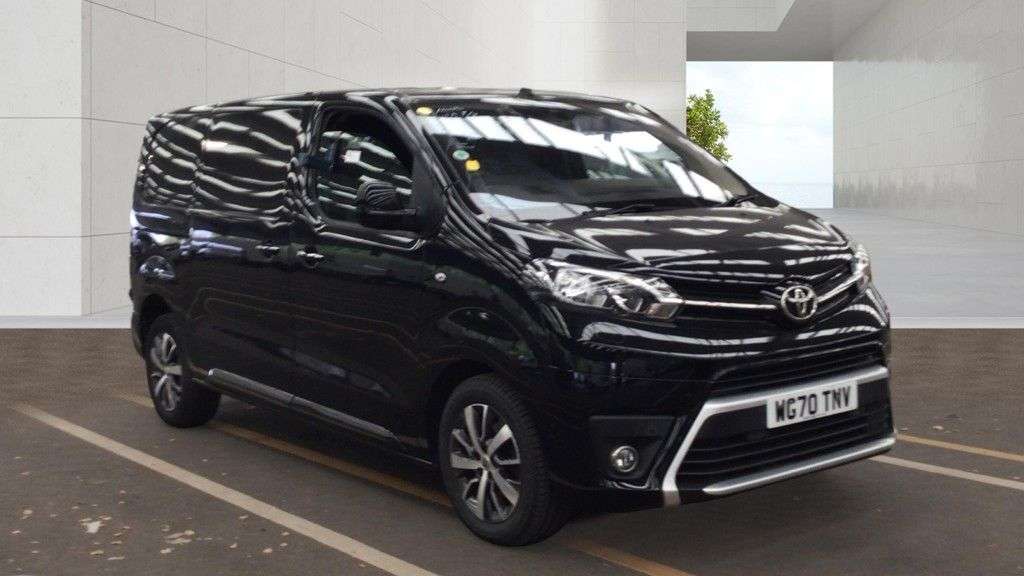A 2021 TOYOTA PROACE Black 2.0D Design MWB Van, 33,800 miles, Euro 6, 6-Speed manual, Sat nav, A A 2021 TOYOTA PROACE Black 2.0D Design MWB Van, 33,800 miles, Euro 6, 6-Speed manual, Sat nav, A