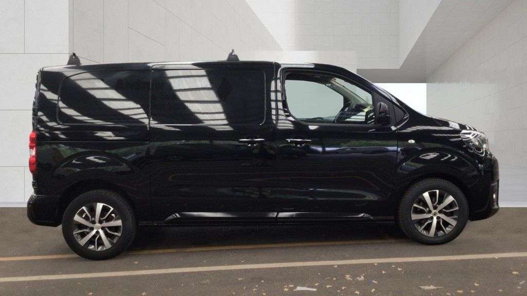 2021 TOYOTA PROACE 2021 TOYOTA PROACE