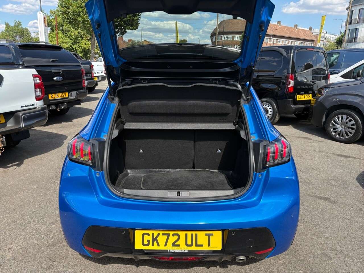 2022 PEUGEOT 208 2022 PEUGEOT 208