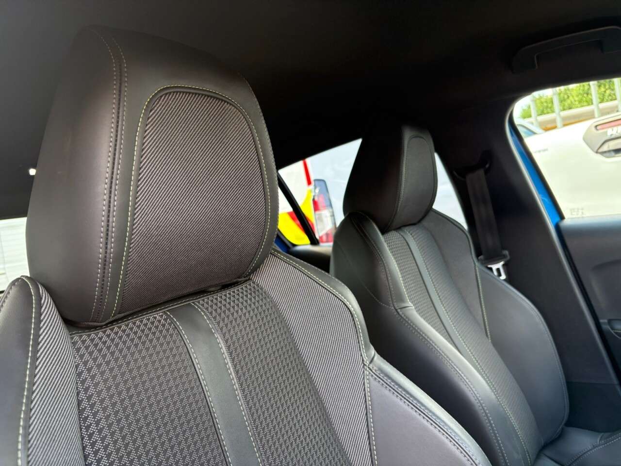 2022 PEUGEOT 208 2022 PEUGEOT 208