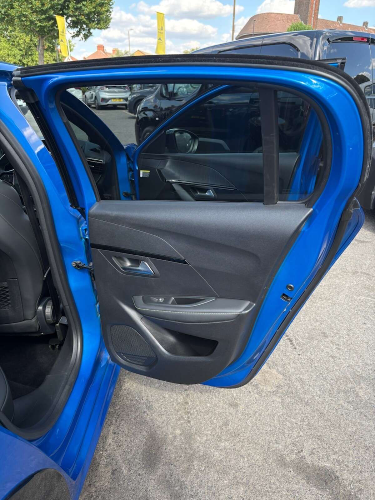 2022 PEUGEOT 208 2022 PEUGEOT 208