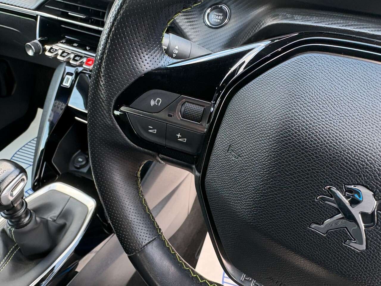 2022 PEUGEOT 208 2022 PEUGEOT 208