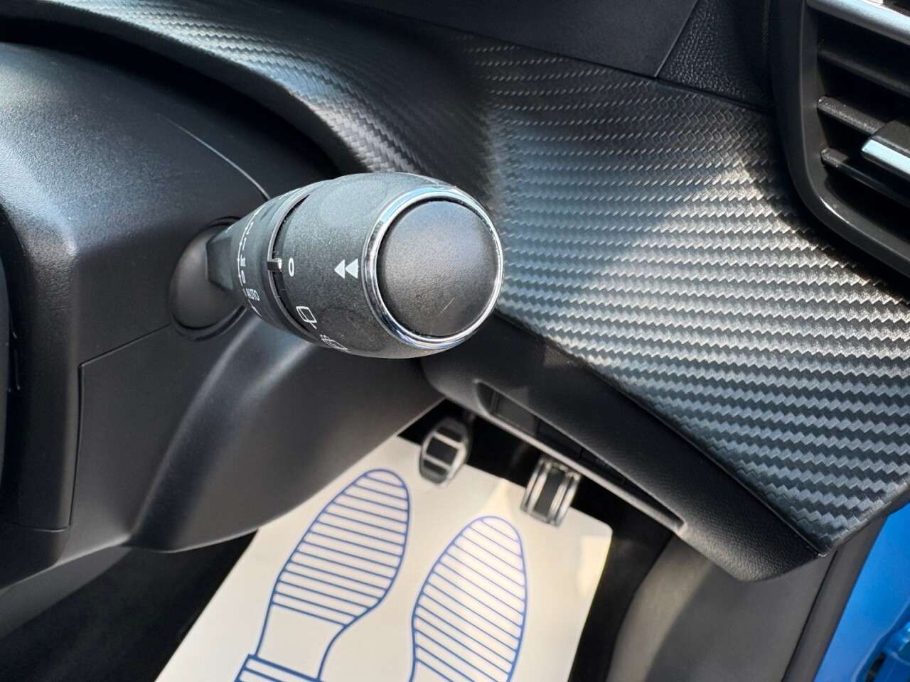 2022 PEUGEOT 208 2022 PEUGEOT 208