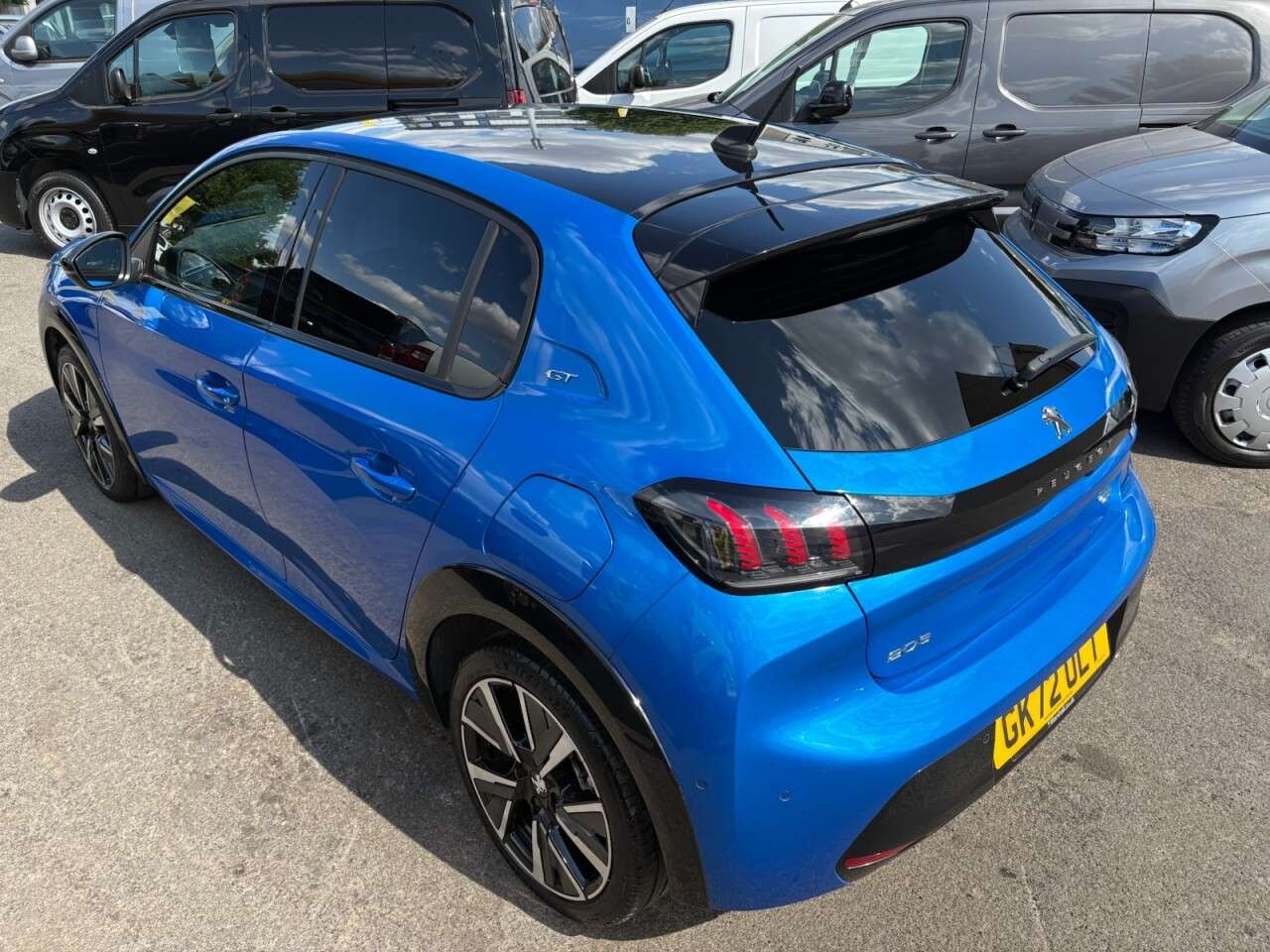 2022 PEUGEOT 208 2022 PEUGEOT 208