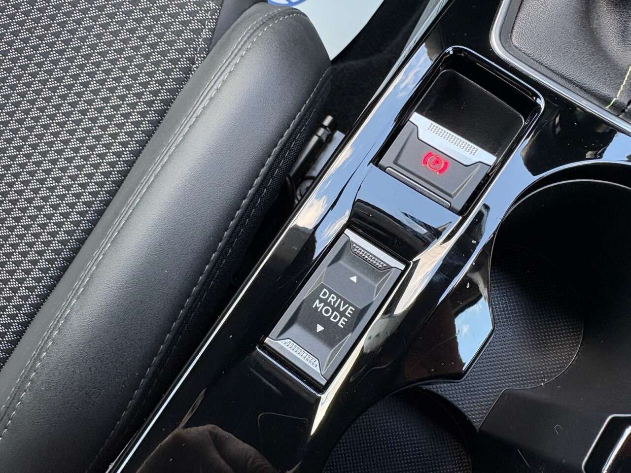2022 PEUGEOT 208 2022 PEUGEOT 208
