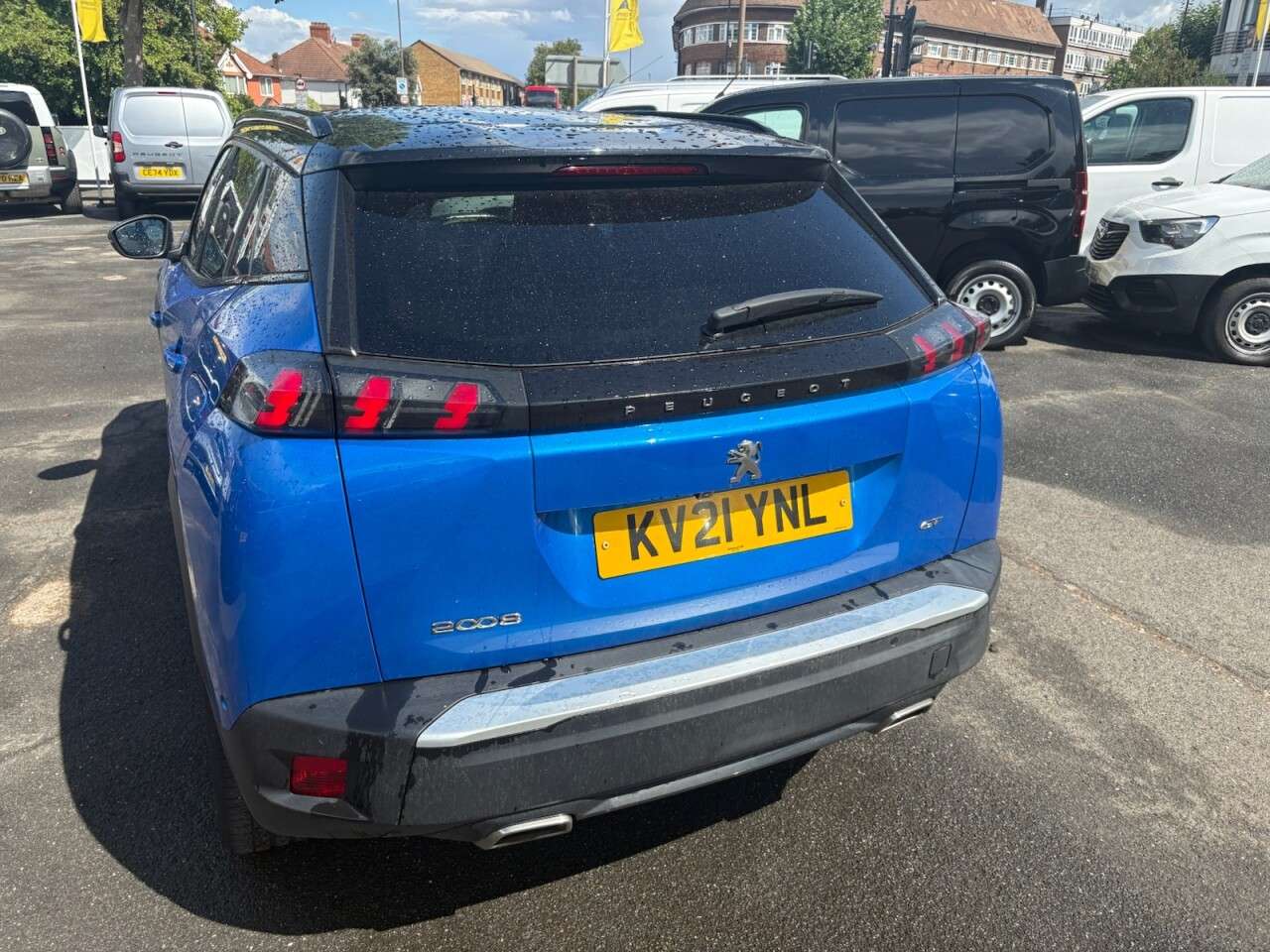 2021 PEUGEOT 2008 2021 PEUGEOT 2008