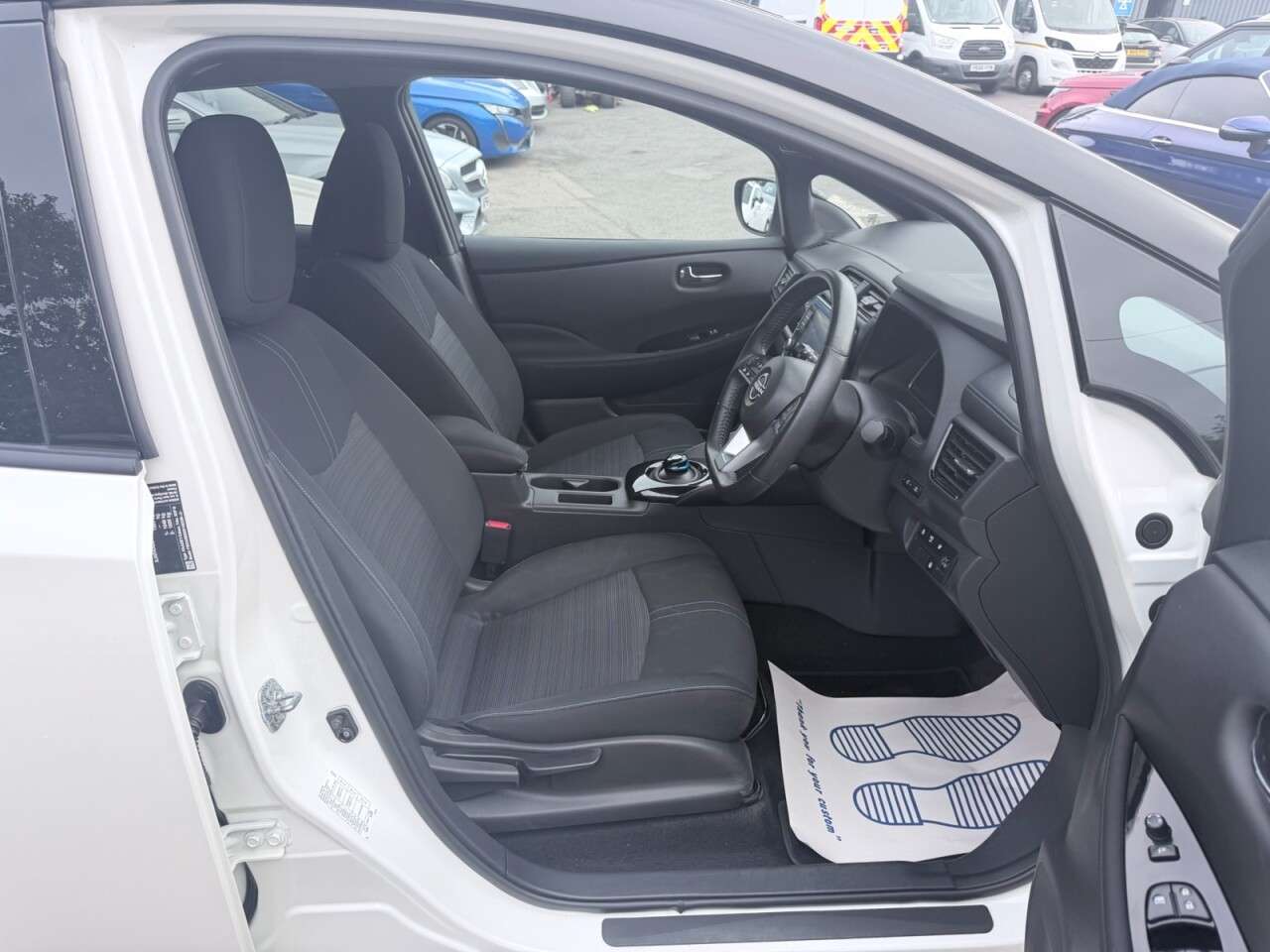 2022 NISSAN LEAF 2022 NISSAN LEAF